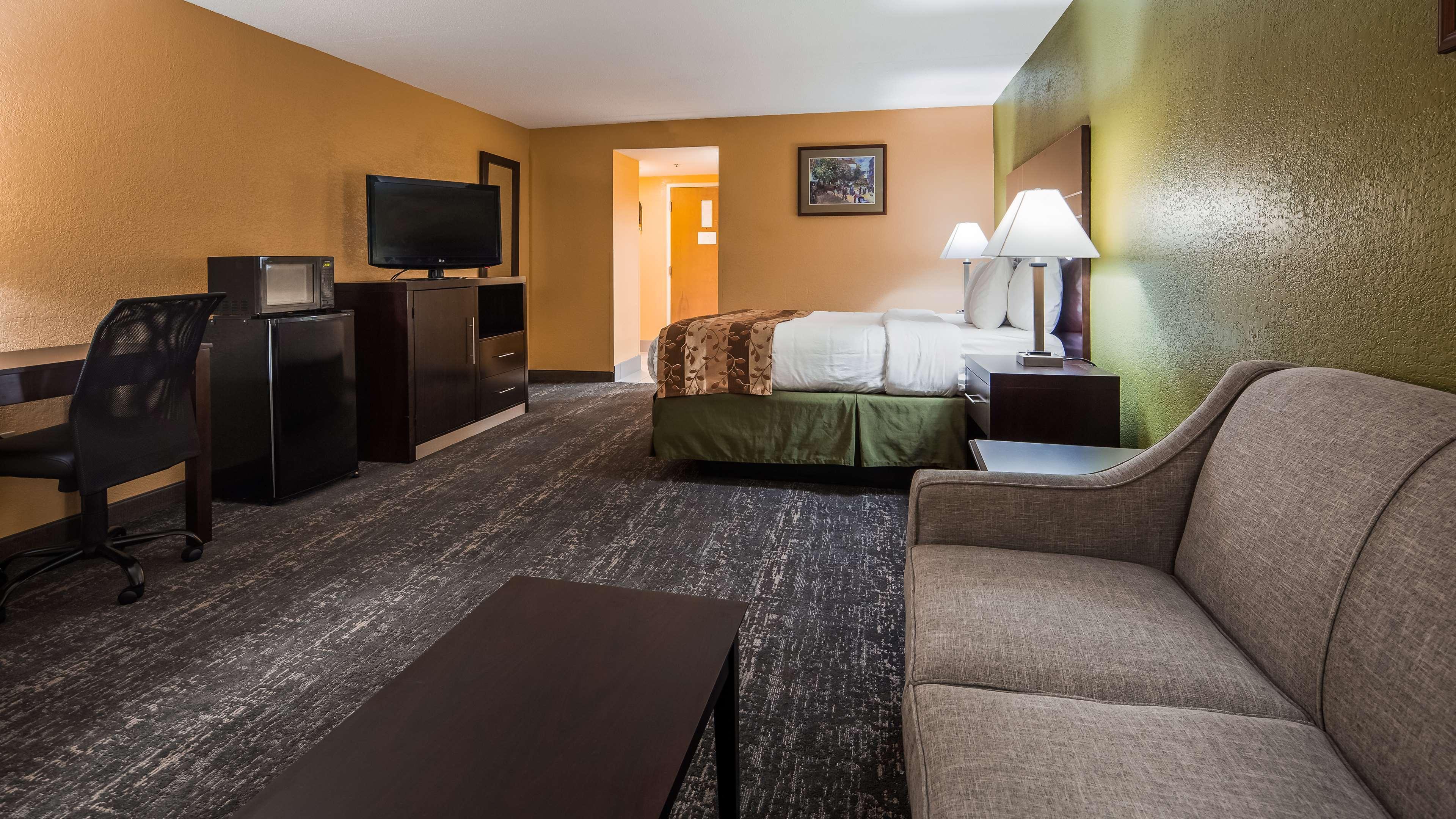 Best Western Luxbury Inn Fort Wayne Bagian luar foto