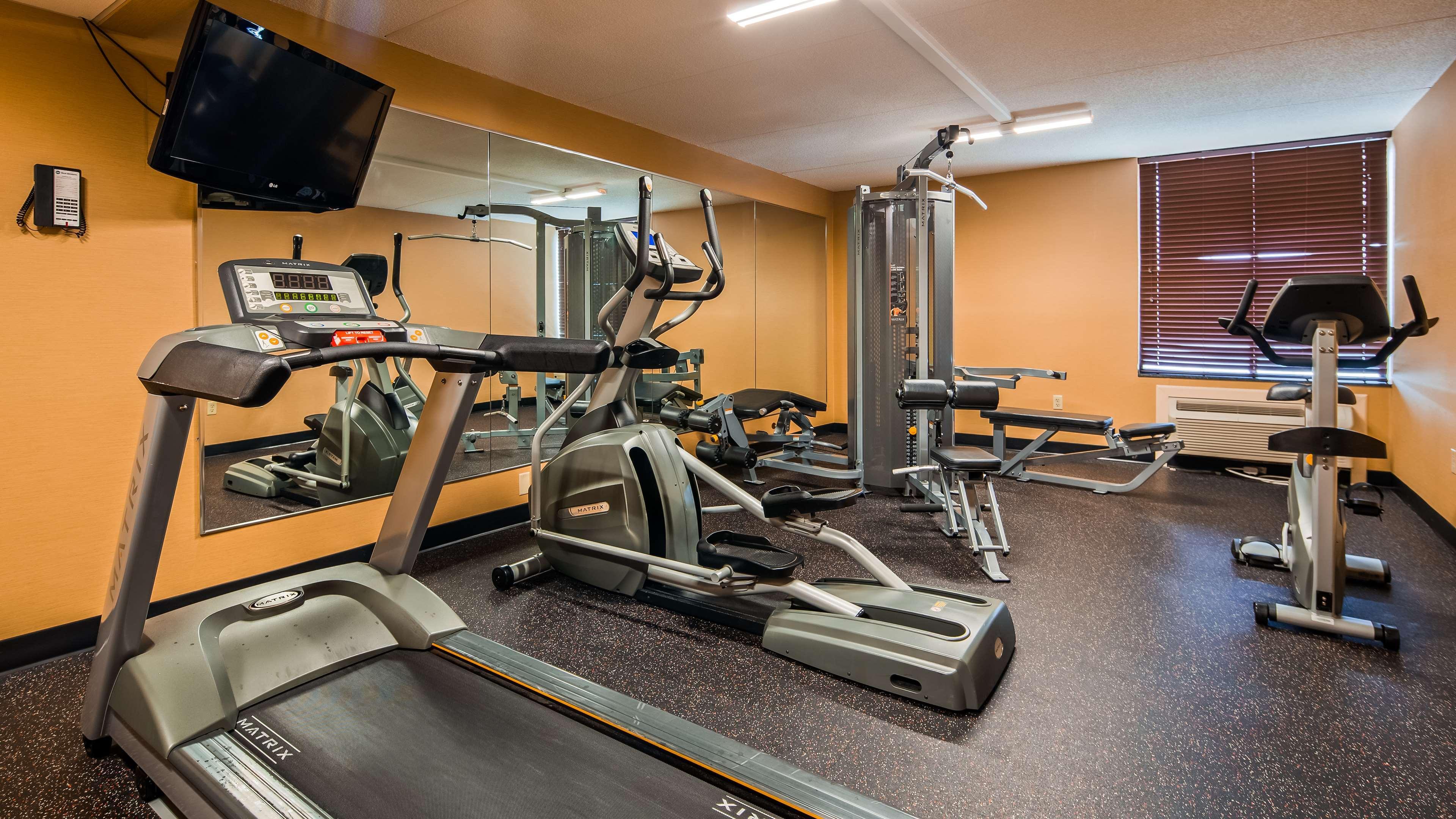 Best Western Luxbury Inn Fort Wayne Bagian luar foto