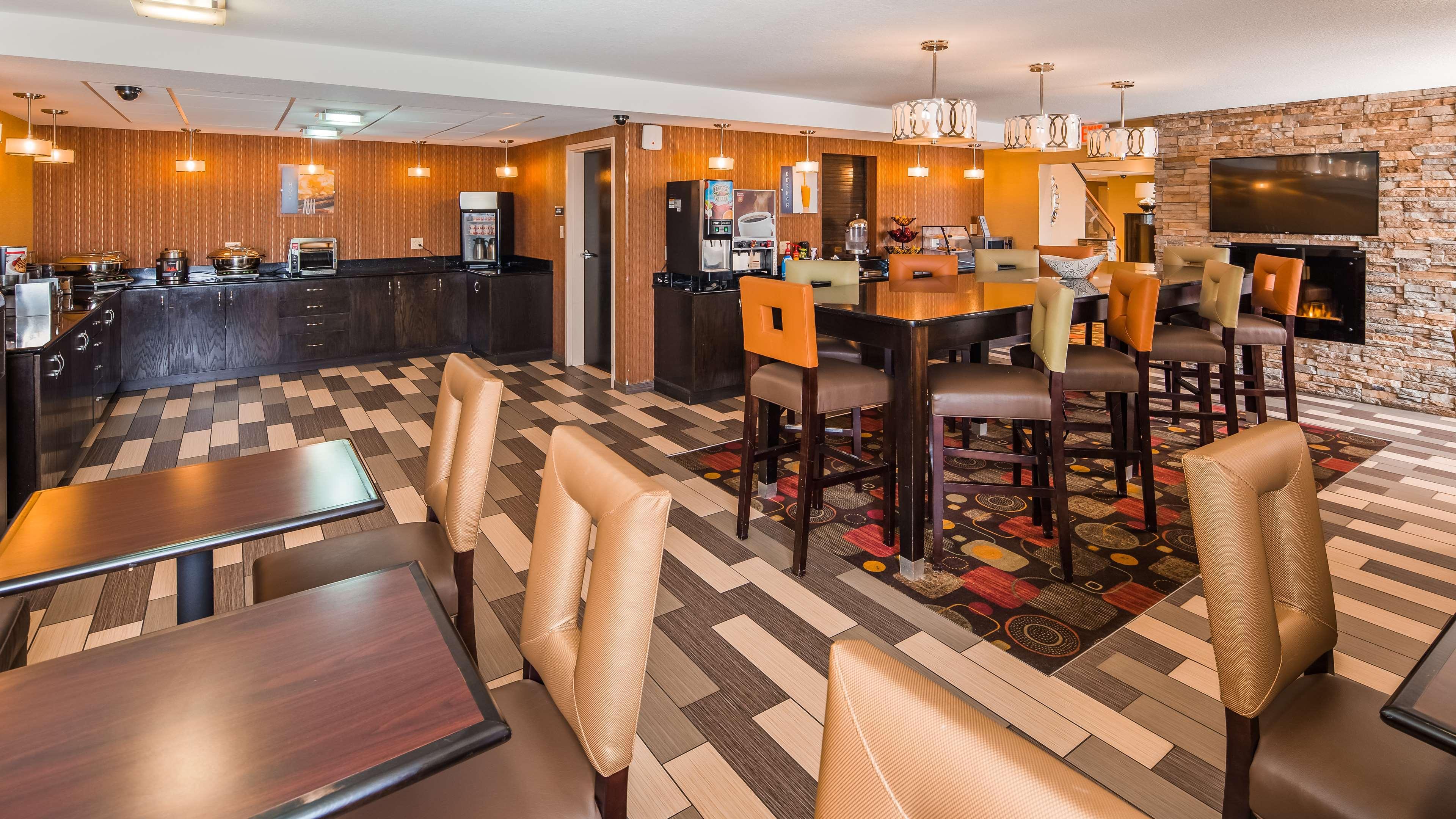 Best Western Luxbury Inn Fort Wayne Bagian luar foto