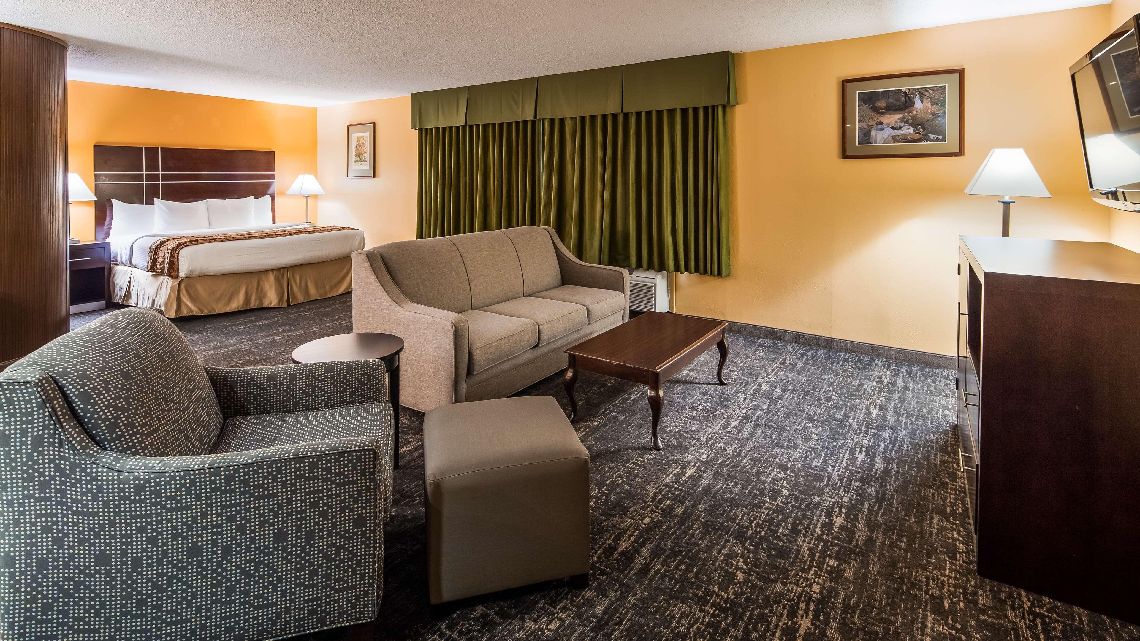 Best Western Luxbury Inn Fort Wayne Bagian luar foto