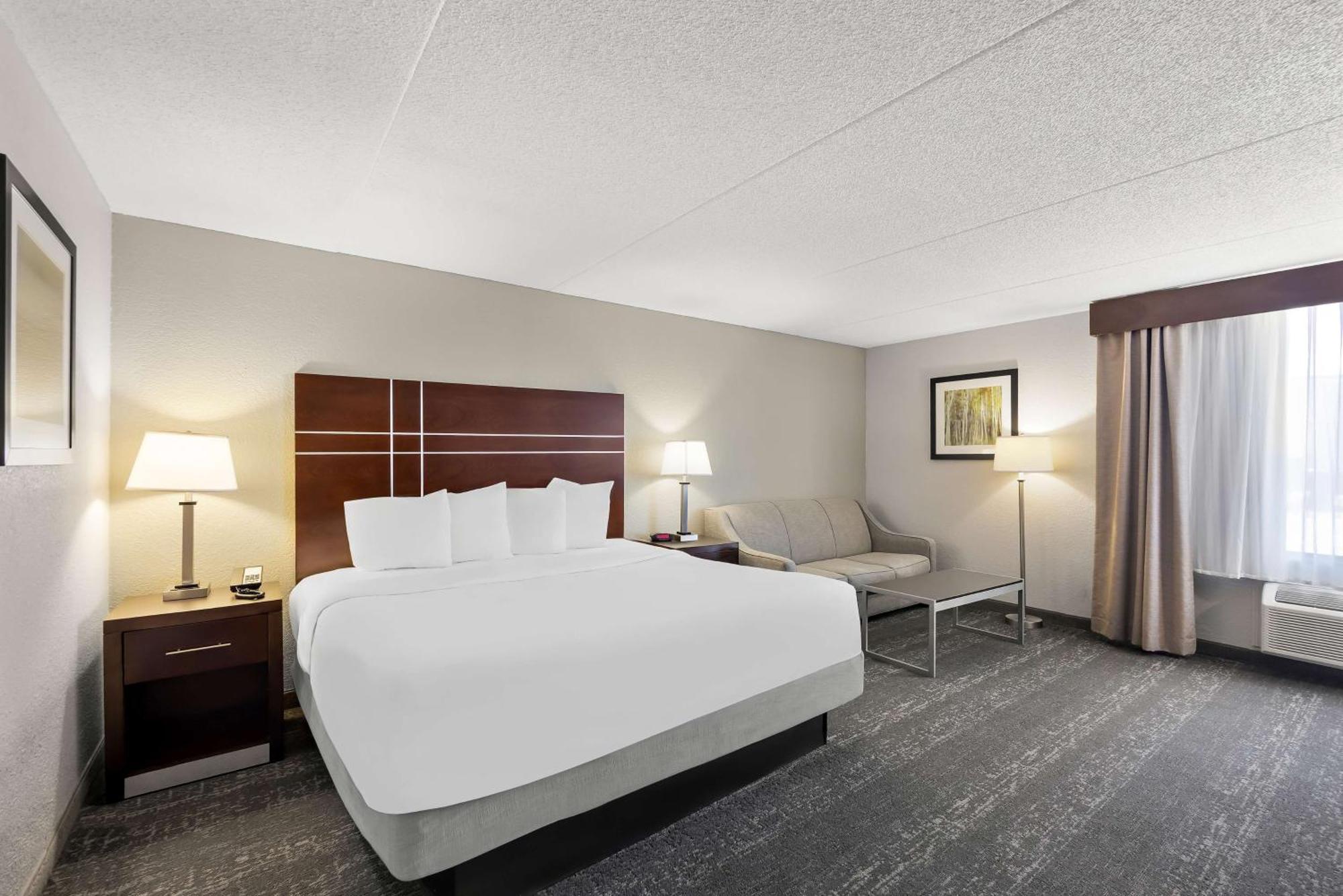 Best Western Luxbury Inn Fort Wayne Bagian luar foto