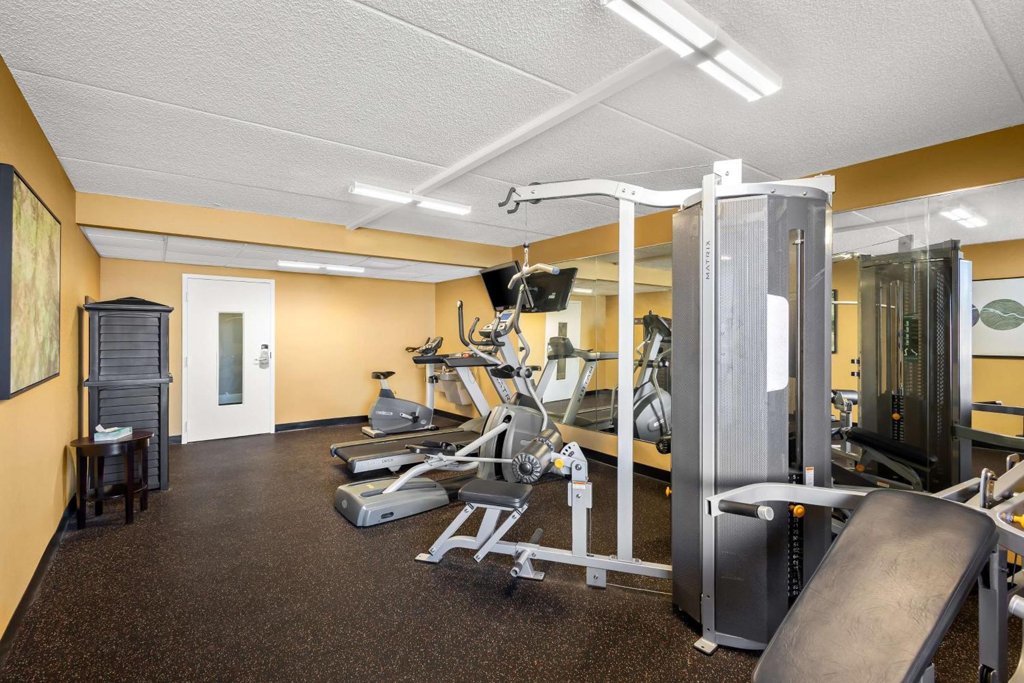 Best Western Luxbury Inn Fort Wayne Bagian luar foto