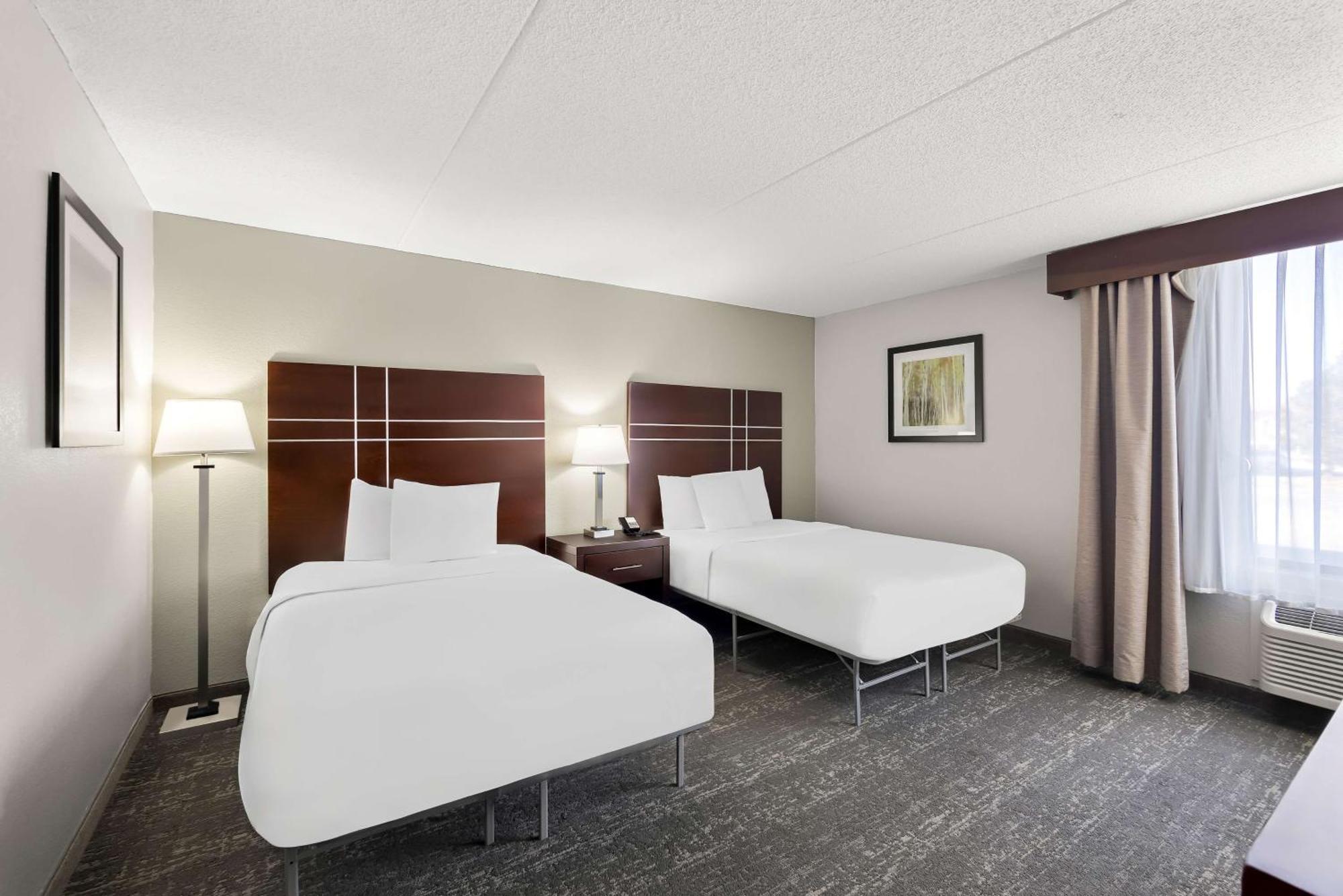 Best Western Luxbury Inn Fort Wayne Bagian luar foto