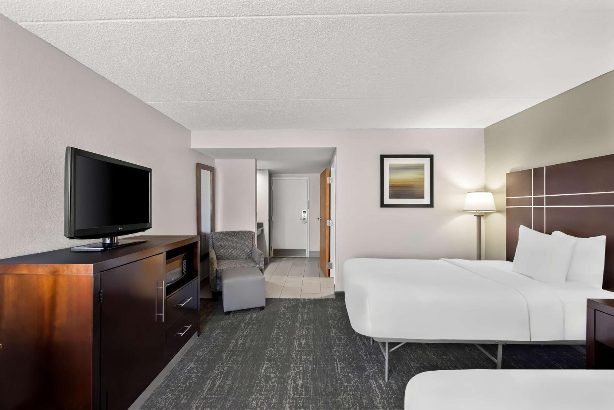 Best Western Luxbury Inn Fort Wayne Bagian luar foto