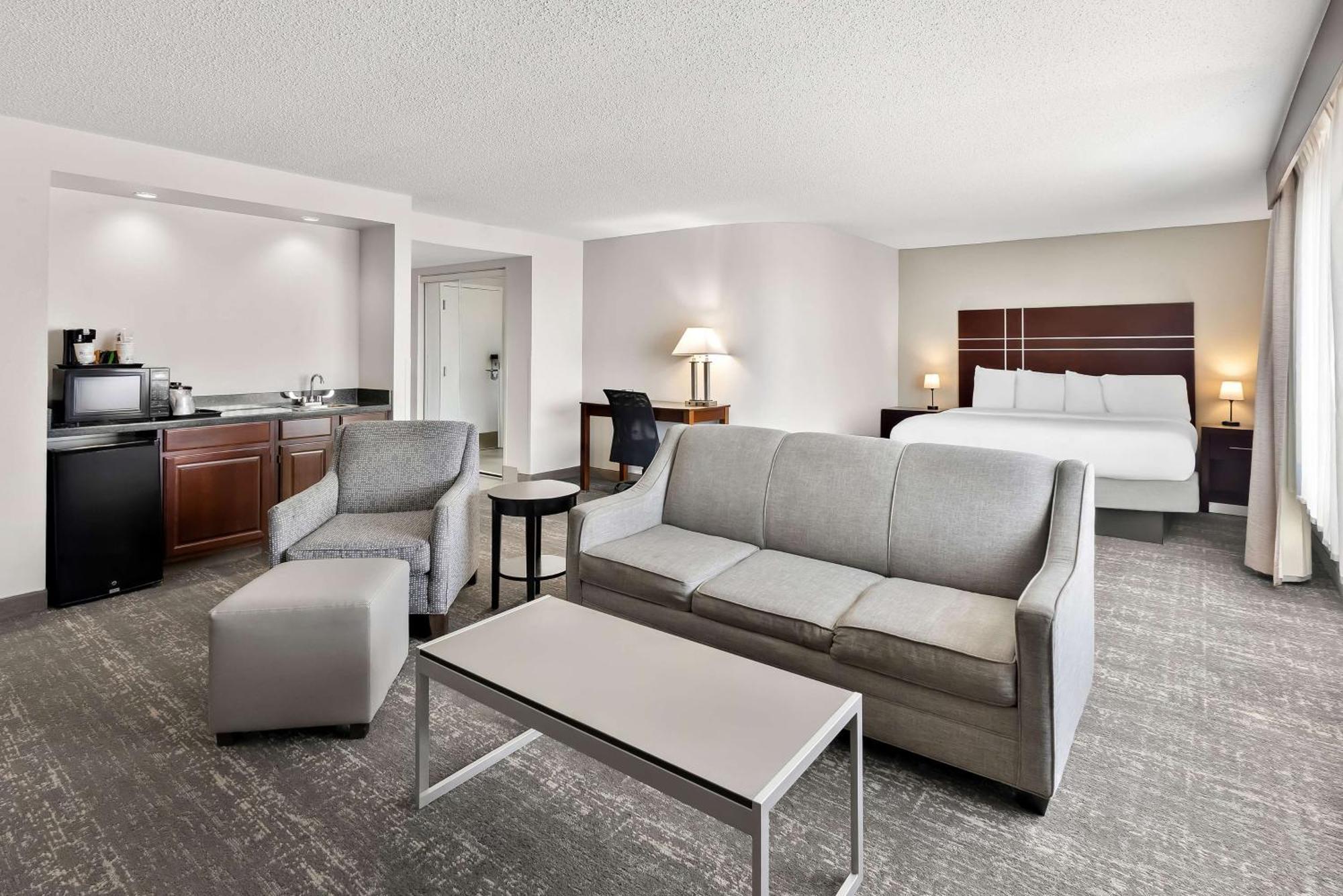 Best Western Luxbury Inn Fort Wayne Bagian luar foto